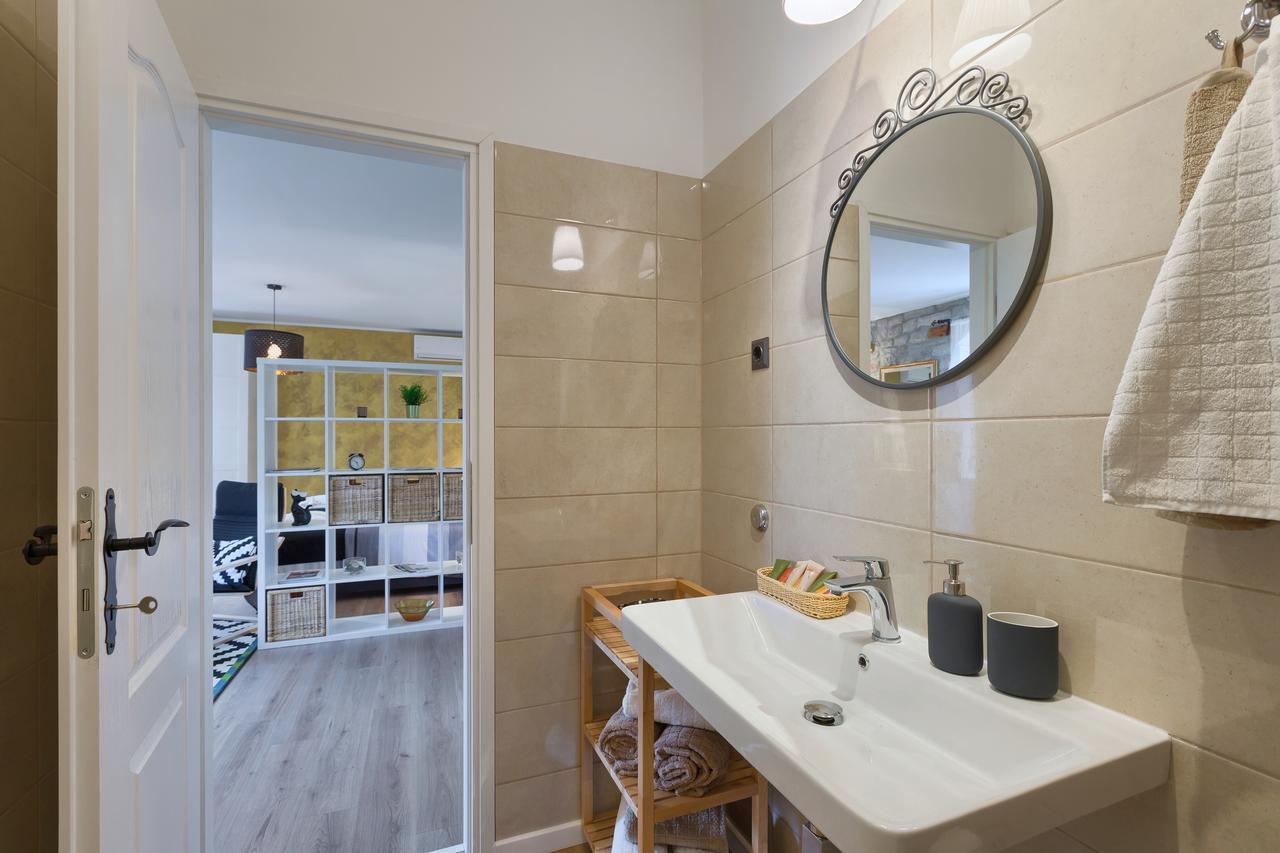 Luxury Apartment Fabris โรวีน ภายนอก รูปภาพ